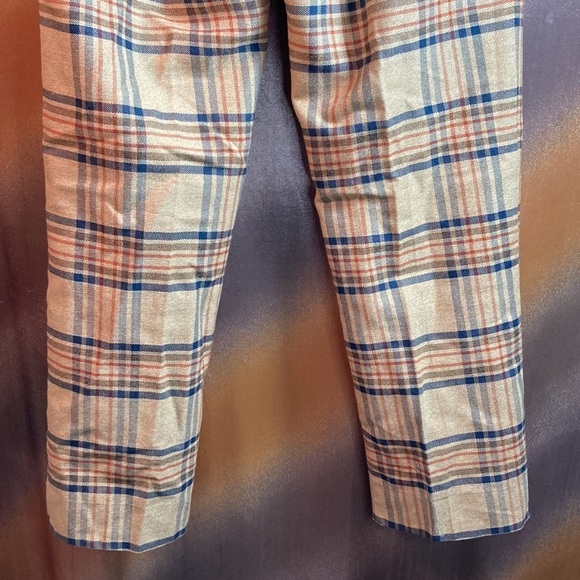 1960’s cute plaid slacks with side zipper. 26” waist. 27” inseam. 125 - Picture 4 of 5